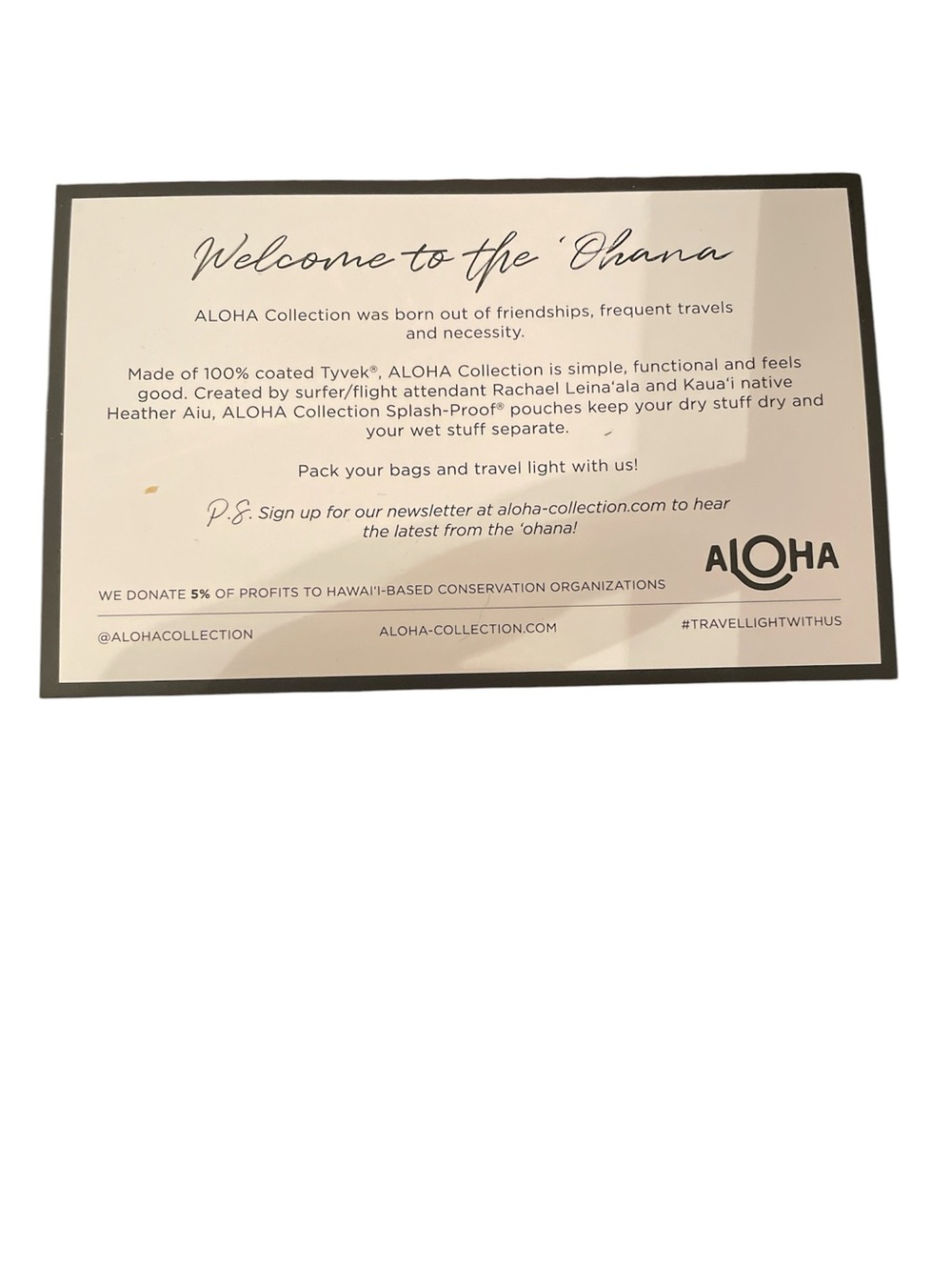 ALOHA Collection  “With Love From Paradise” Splash-Proof Pouch - Picture 6 of 6
